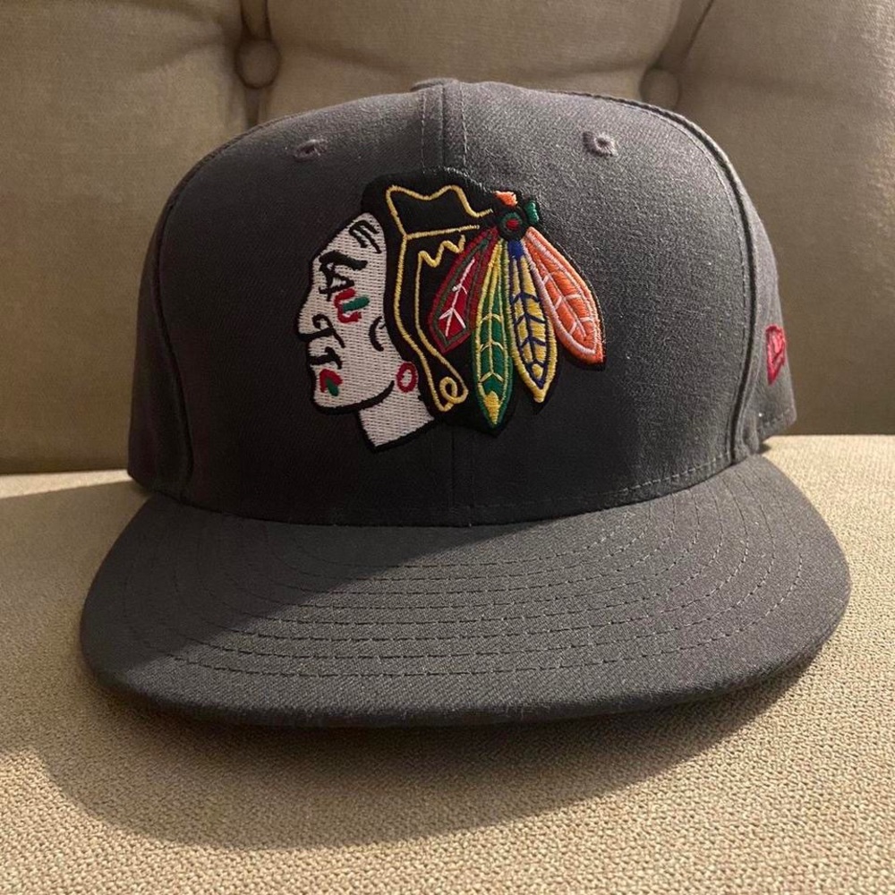 VTG Chicago Blackhawks New Era 59FIFTY Graphite Grey Fitted Hat Cap 7 1/4